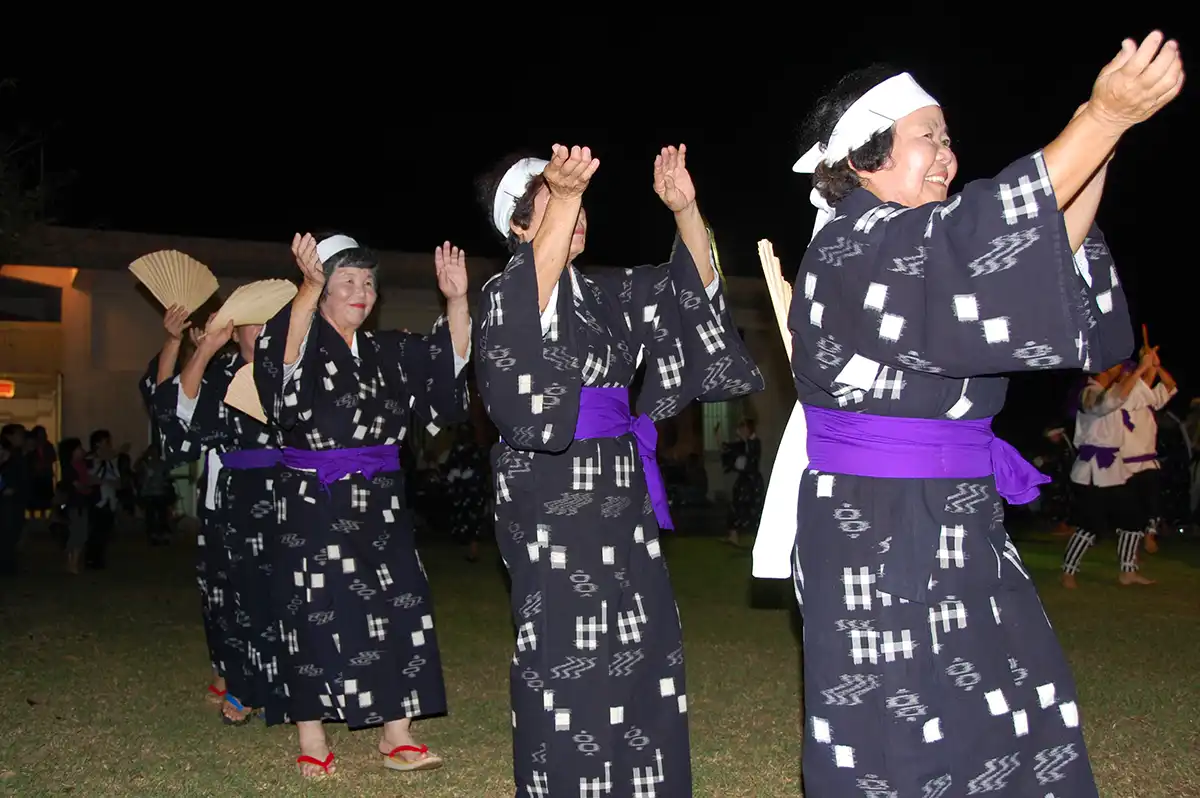 なぎ踊り